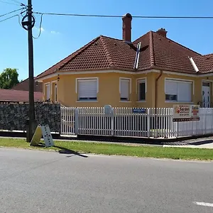 https://garden-apartmanhaz.hotels-hajduszoboszlo-hungary.com