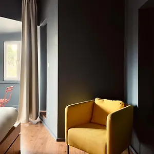 Avenue & Hostel Lisbon
